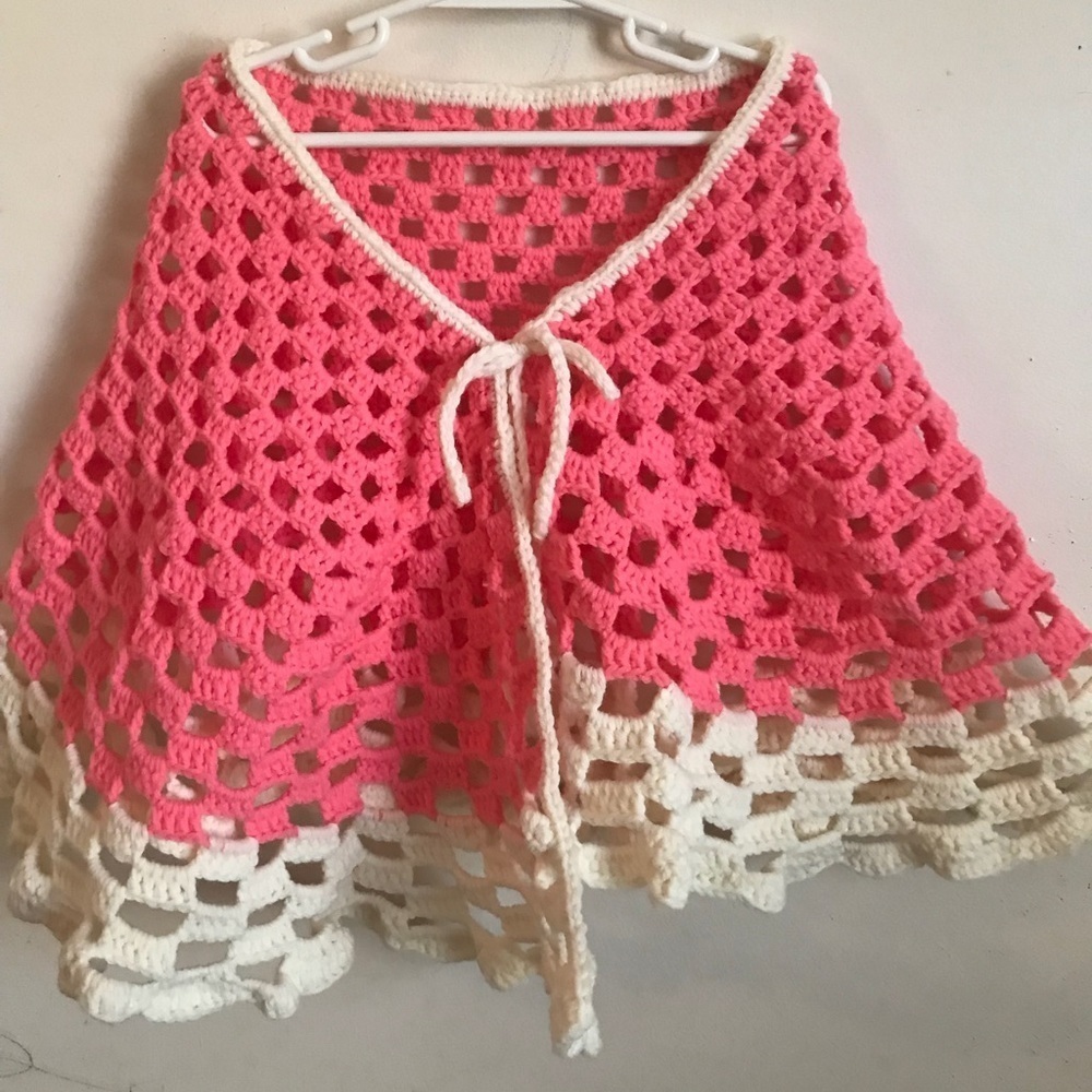 Rare Vintage 1960’s Handmade Crochet Cape Shawl